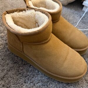Mini Ugg Platforms